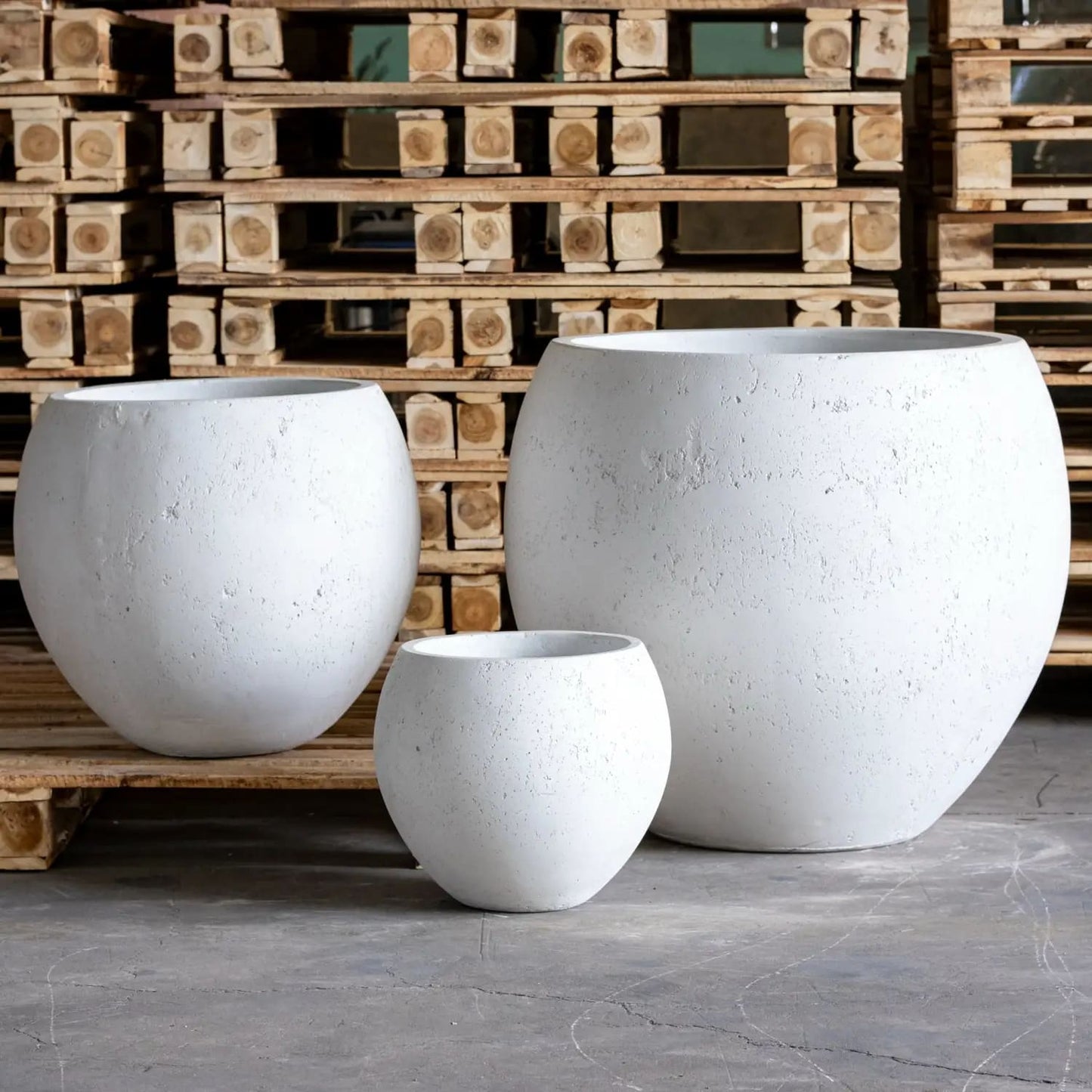 Orbello | White Mist – 55cm Extra Large Concrete Sphere Planter – 82L Round Plant Pot