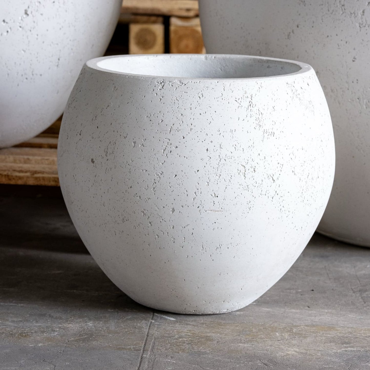 Orbello | White Mist – 70cm Extra Large Concrete Sphere Planter – 207L Round Plant Pot
