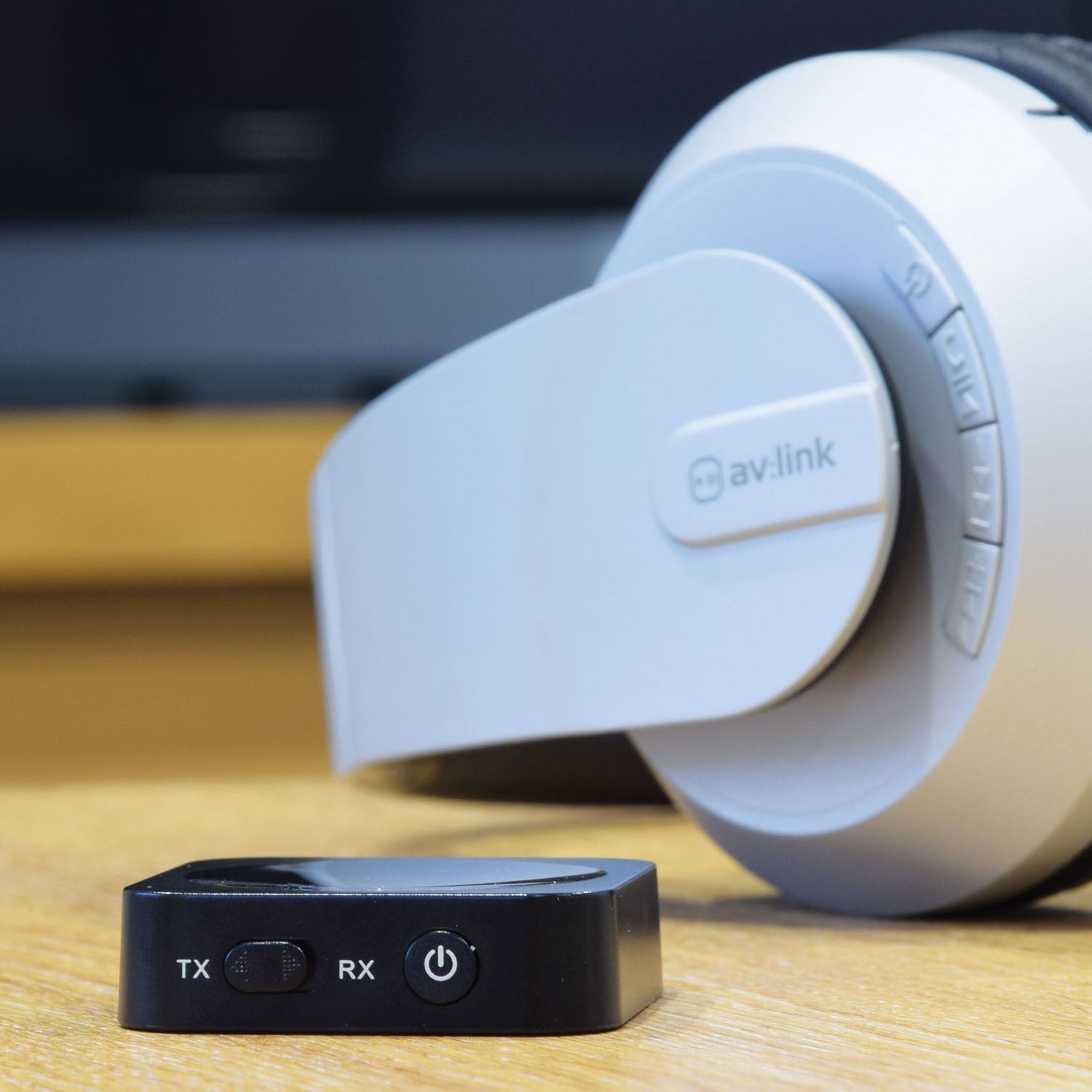 AV:Link Bluetooth 2-In-1 Audio Transmitter & Receiver