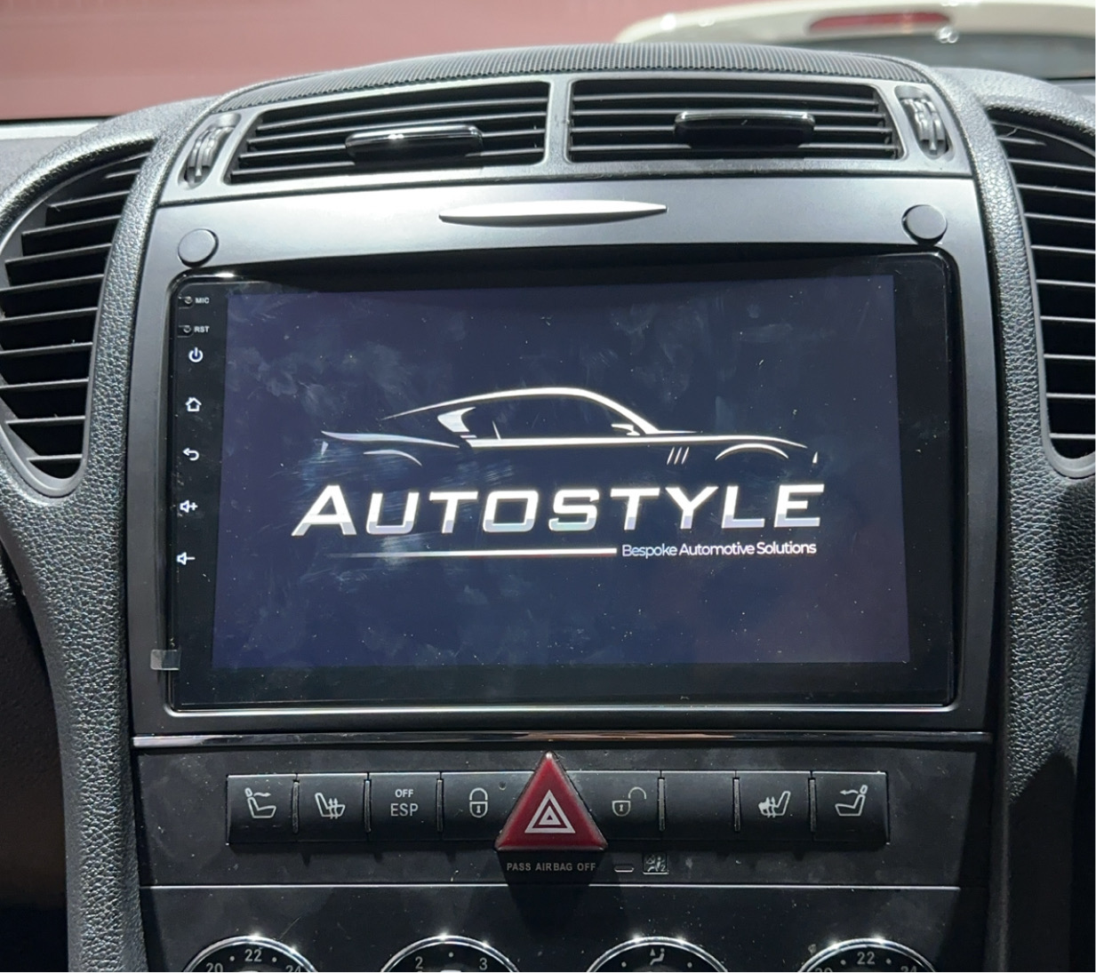 Mercedes-Benz SLK Apple Carplay / Android Auto 9" Stereo Upgrade (2004-2011)