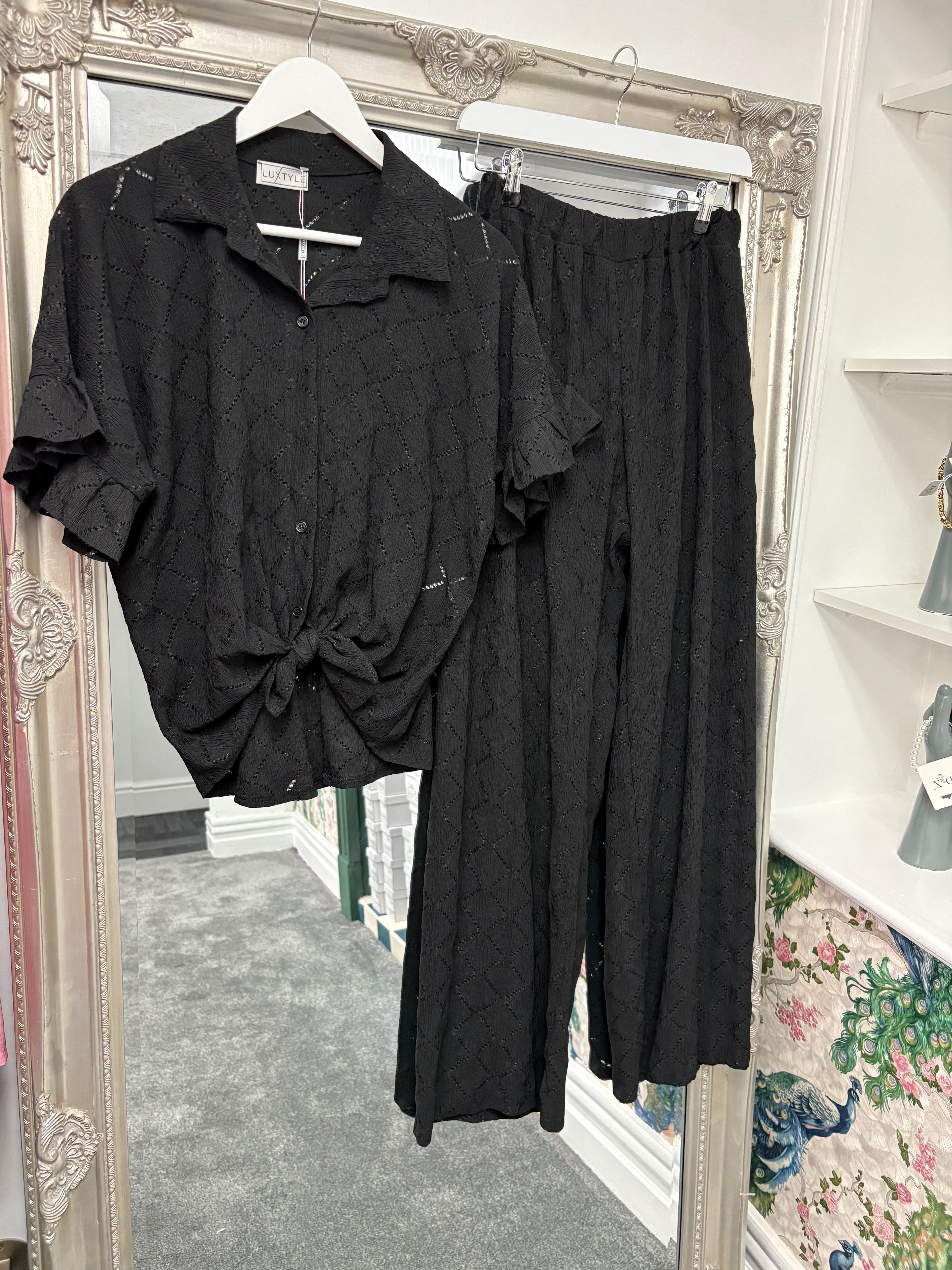 Luxtyle Cropped Tie Front Top – One Size (Fits 8–18)