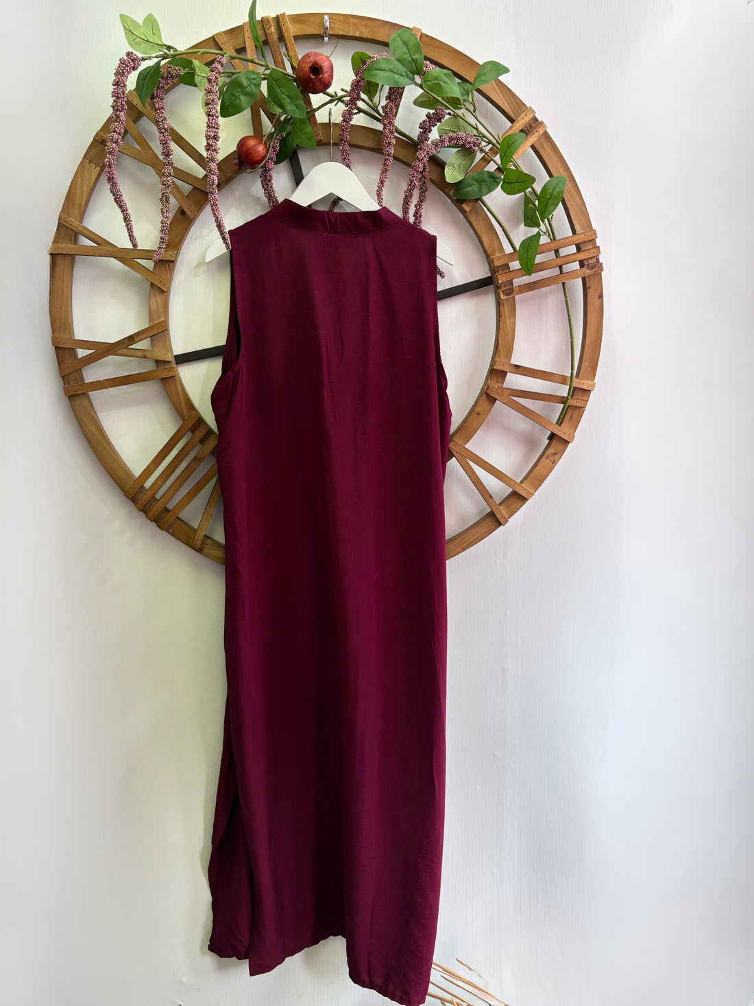 Luxtyle Sleeveless V-Neck Midi Dress – Berry or Chocolate (One Size up to 16/18)