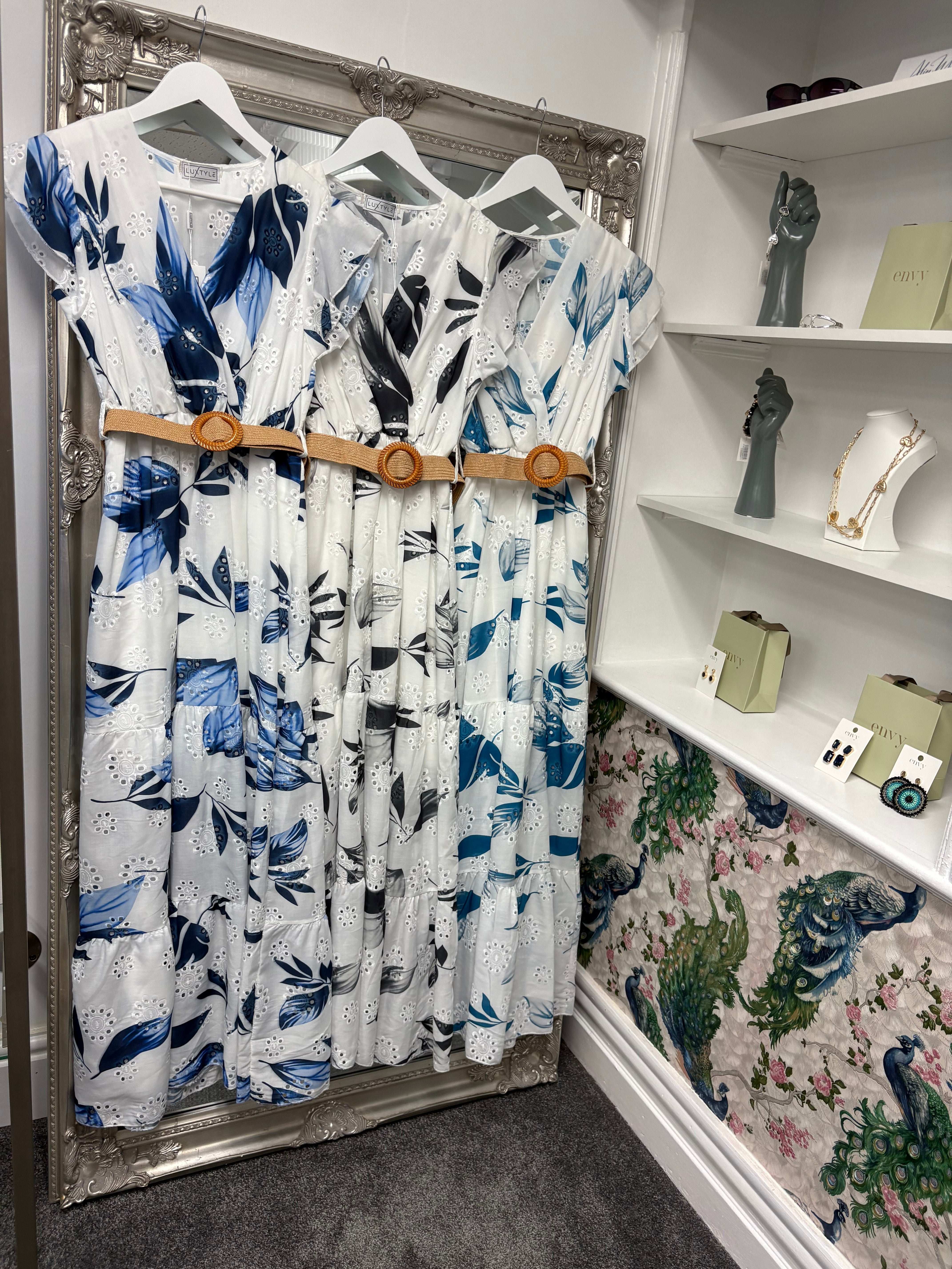 Luxtyle White Flower Dress | Floral Print | One Size 8–14