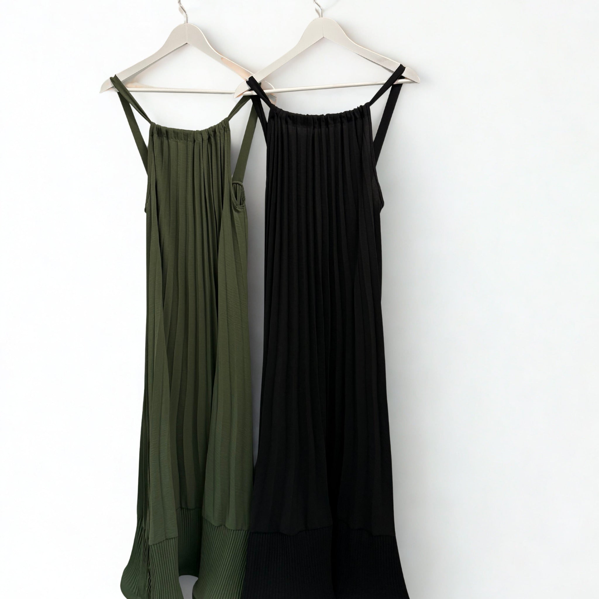 Flowing Sleeveless Maxi Dress – One Size (Fits 8–22)