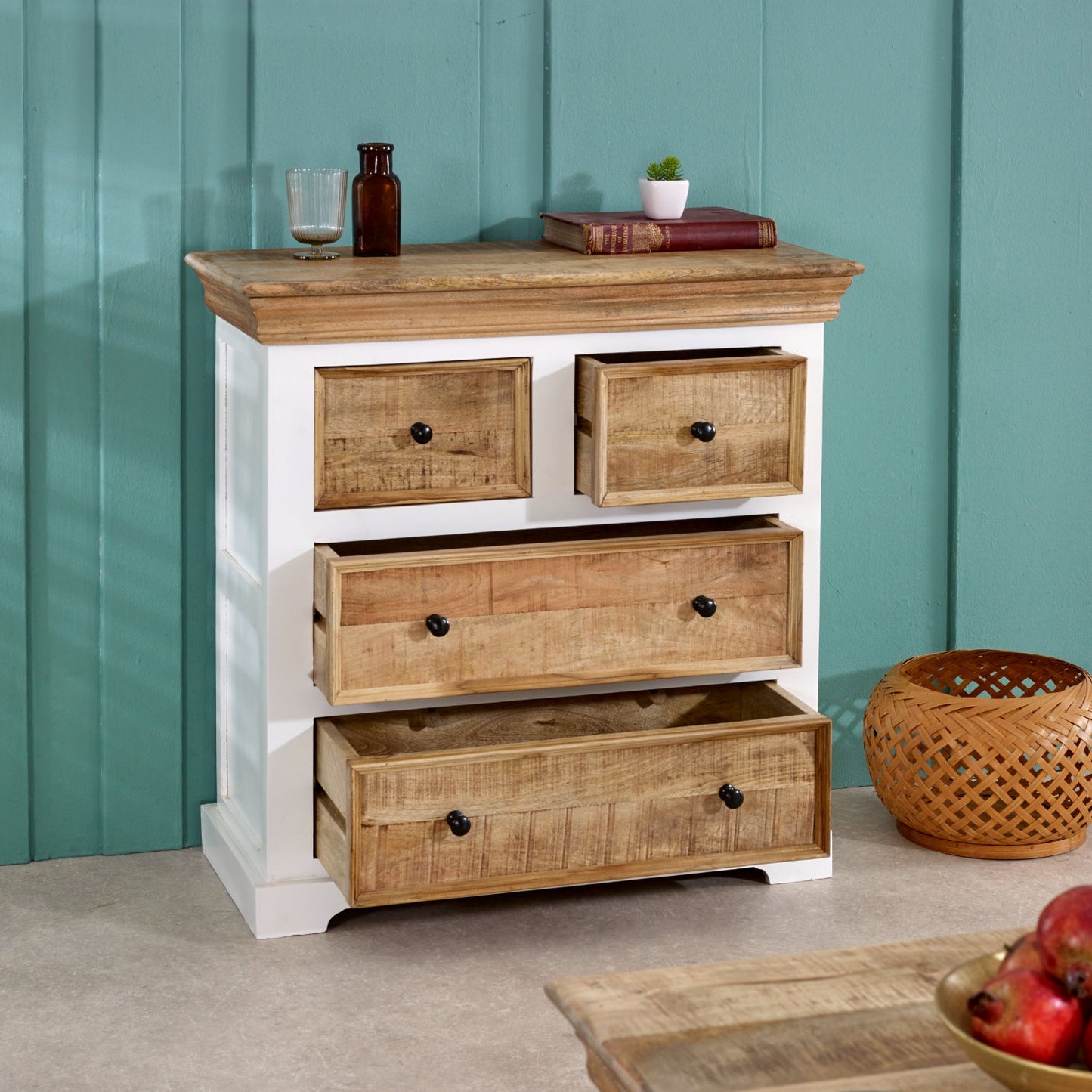 Bianco Solid Mango Wood White Chest Of 4 Drawers