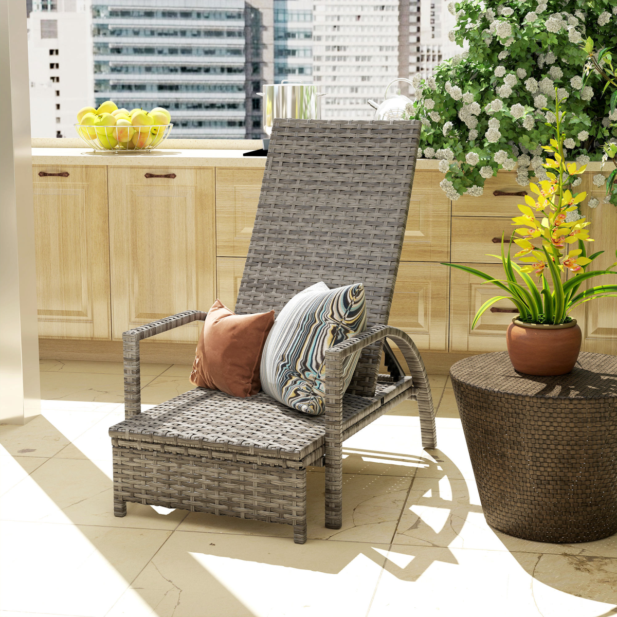 Outsunny PE Rattan Sun Lounger with 4-Level Adjustable Backrest