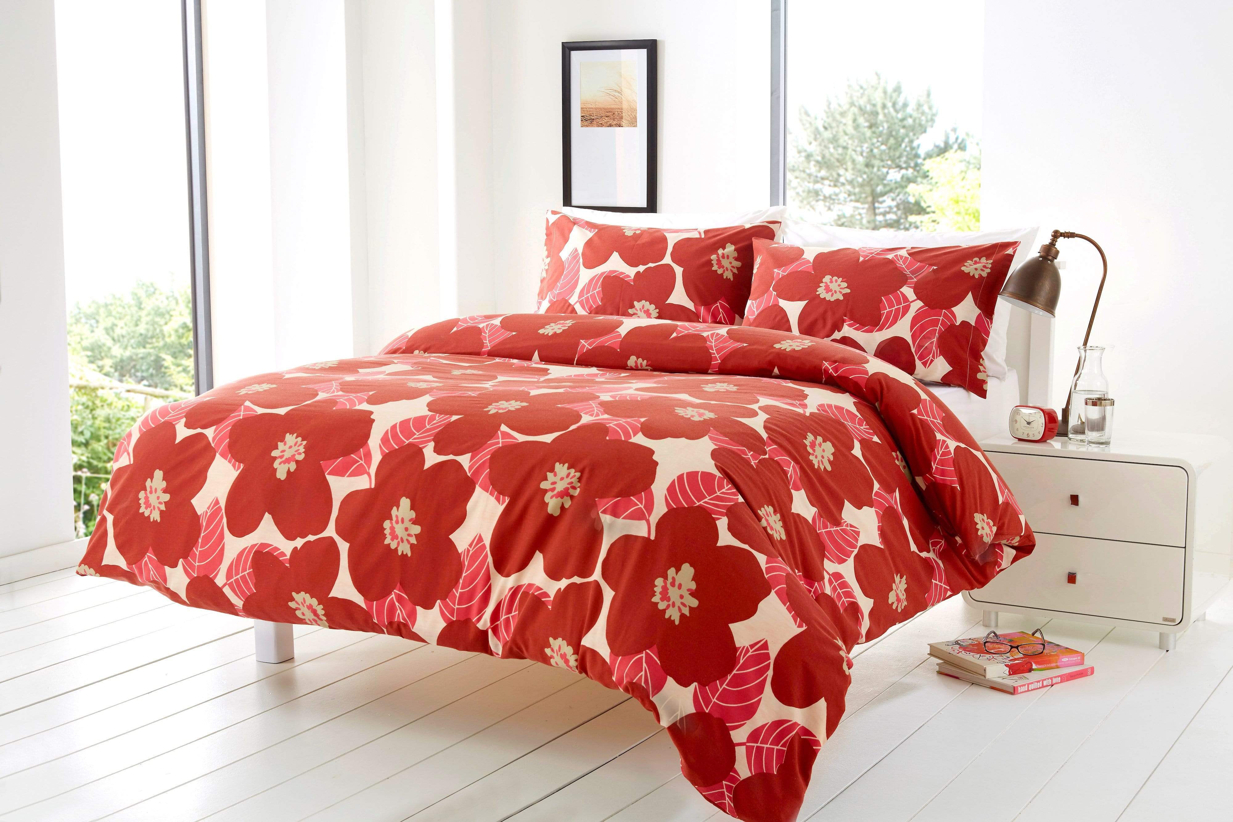 Bloomsbury Floral Poppy King Size Cotton Rich Duvet Set Elegant Luxury Quilt Cover and Pillow Cases Vibrant Bold Colours Bedroom Essentials by OLIVIA ROCCO