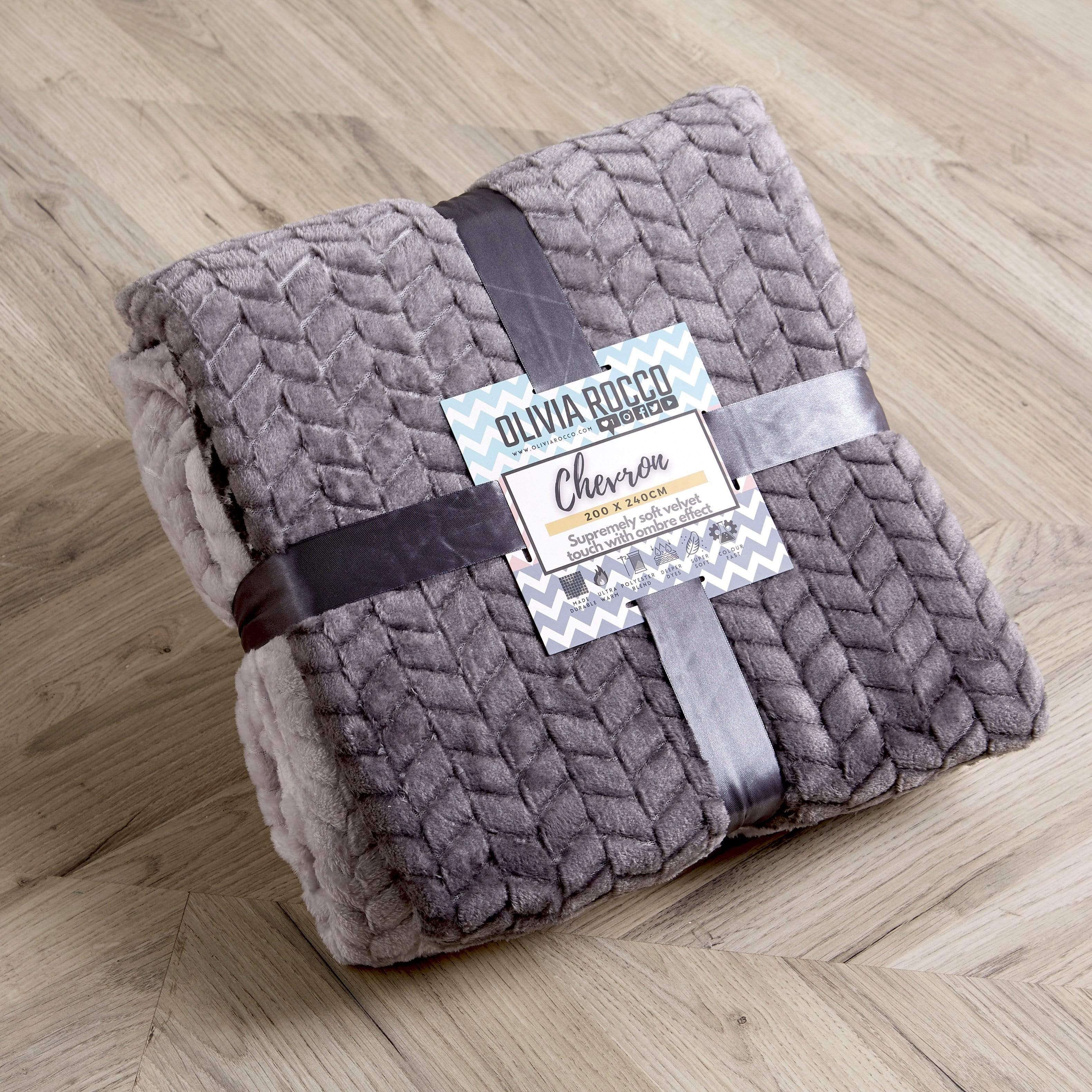 Chevron Ombre Effect Luxurious Oversized Throw Blanket Chunky Soft Fleece for Sofa or Bed All-Season Comfort in Calming Colours by OLIVIA ROCCO