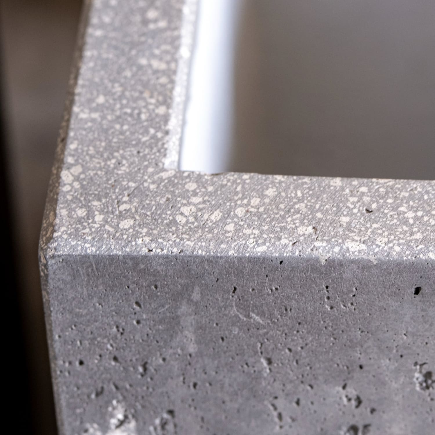 Cubrosa | Onyx Dusk – 70cm Extra Large Concrete Square Planter – 246L Block Plant Pot