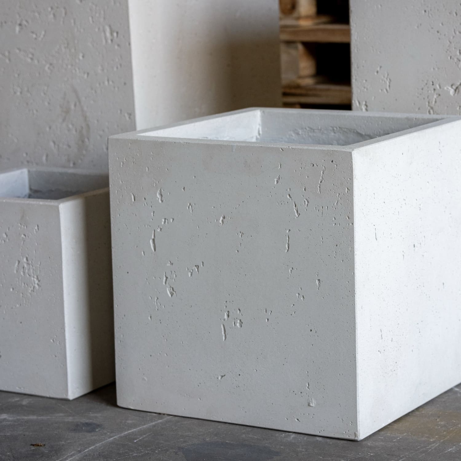 Cubrosa | White Mist – 55cm Large Square Concrete Planter – 115L Modern Plant Pot