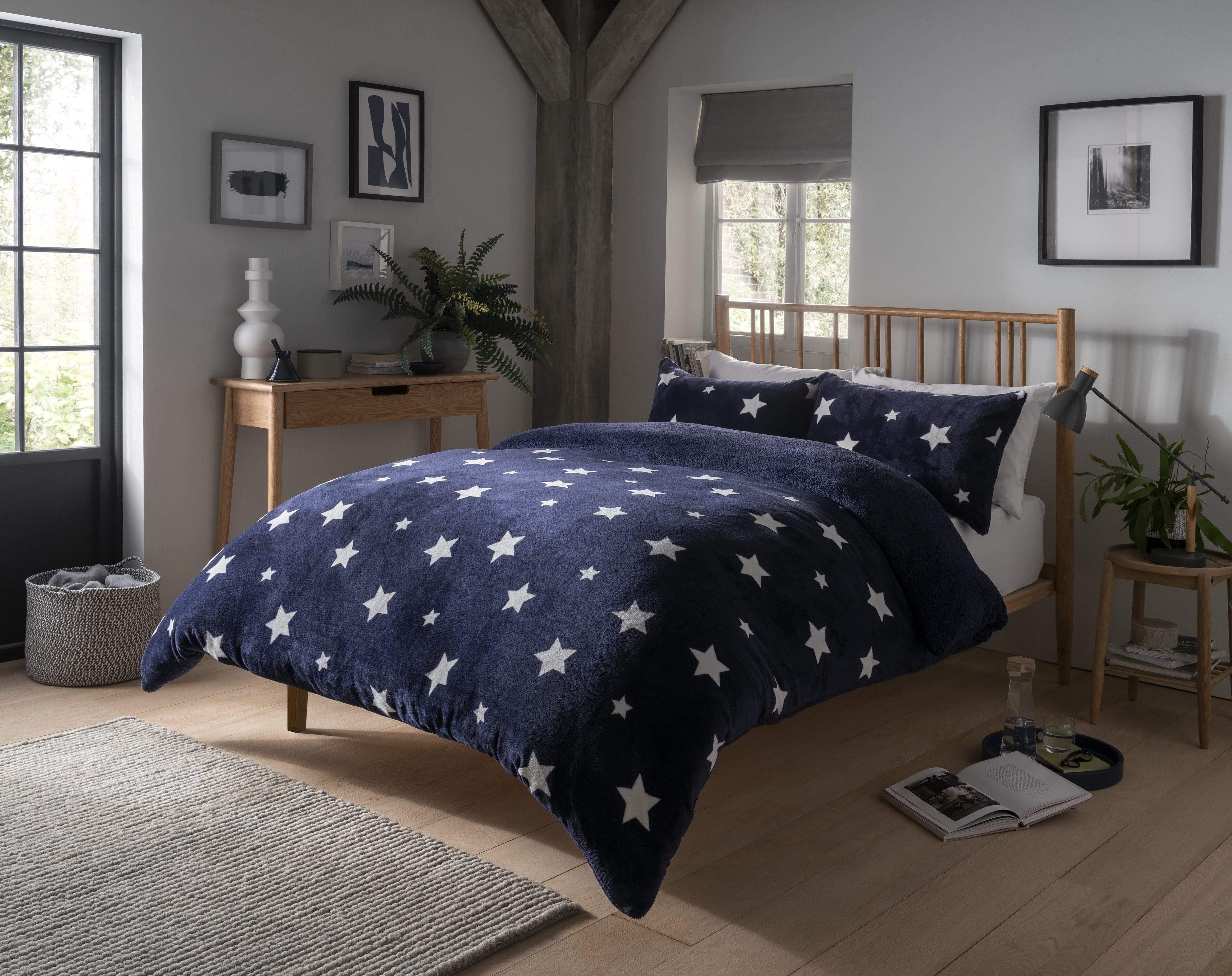 Dreamin Stars Luxurious Reversible Teddy Duvet Cover Set Super Soft Faux Fur Plush Bedding for Winter Nights Available in Single Double and King Sizes by OLIVIA ROCCO