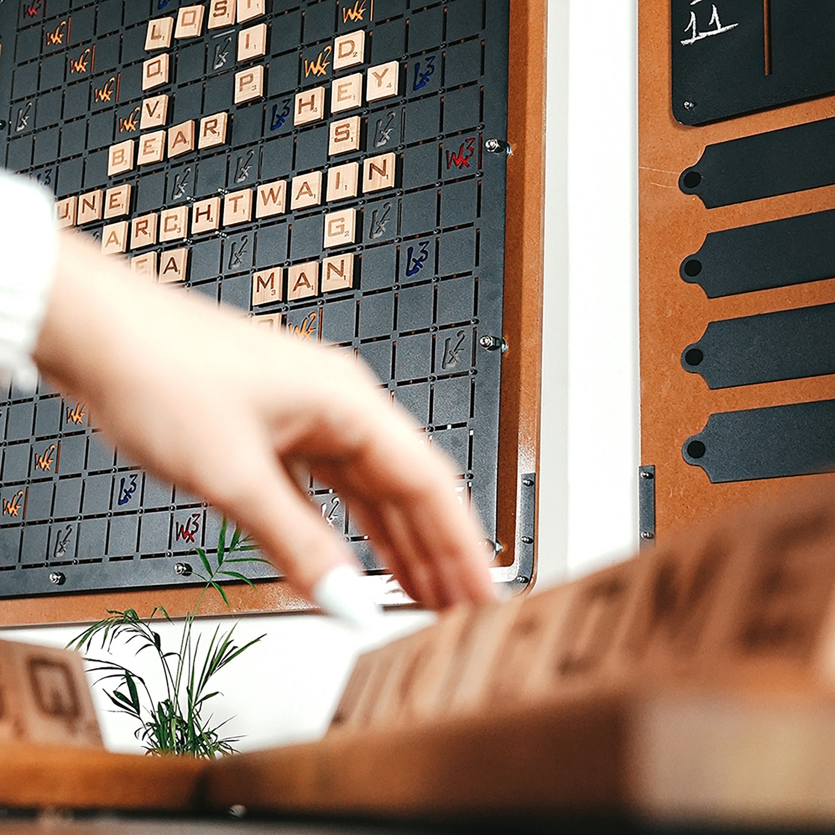 XXL Black Words Game