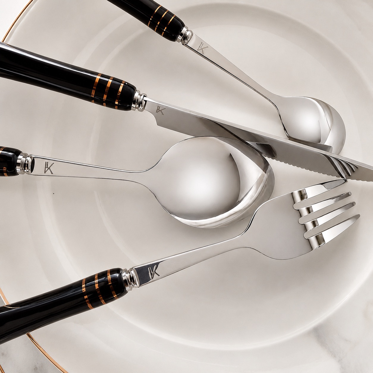 Heritage Gold 24-Piece Cutlery Set – Black