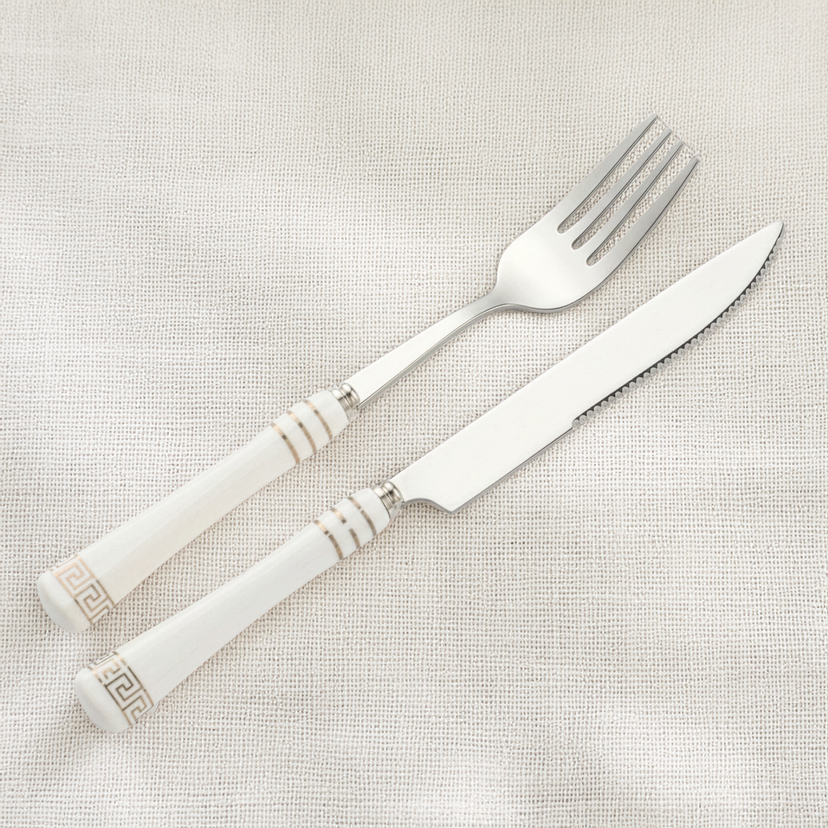 Heritage Gold 16-Piece Cutlery Set – White