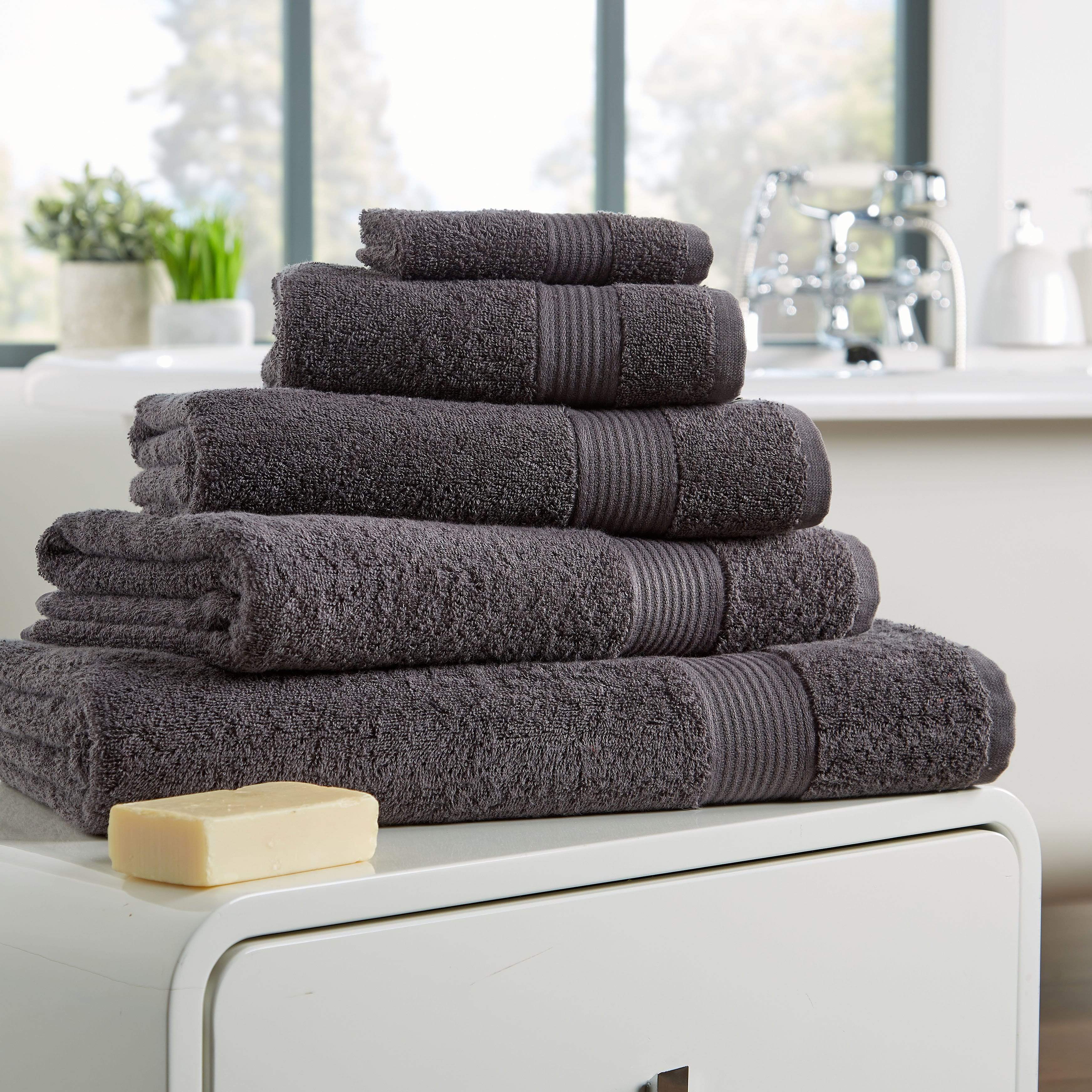 Home Collection Luxurious 500GSM Egyptian Cotton Towels High Absorbency Soft Durable OEKO-TEX Certified Various Sizes Elegant Colours by OLIVIA ROCCO