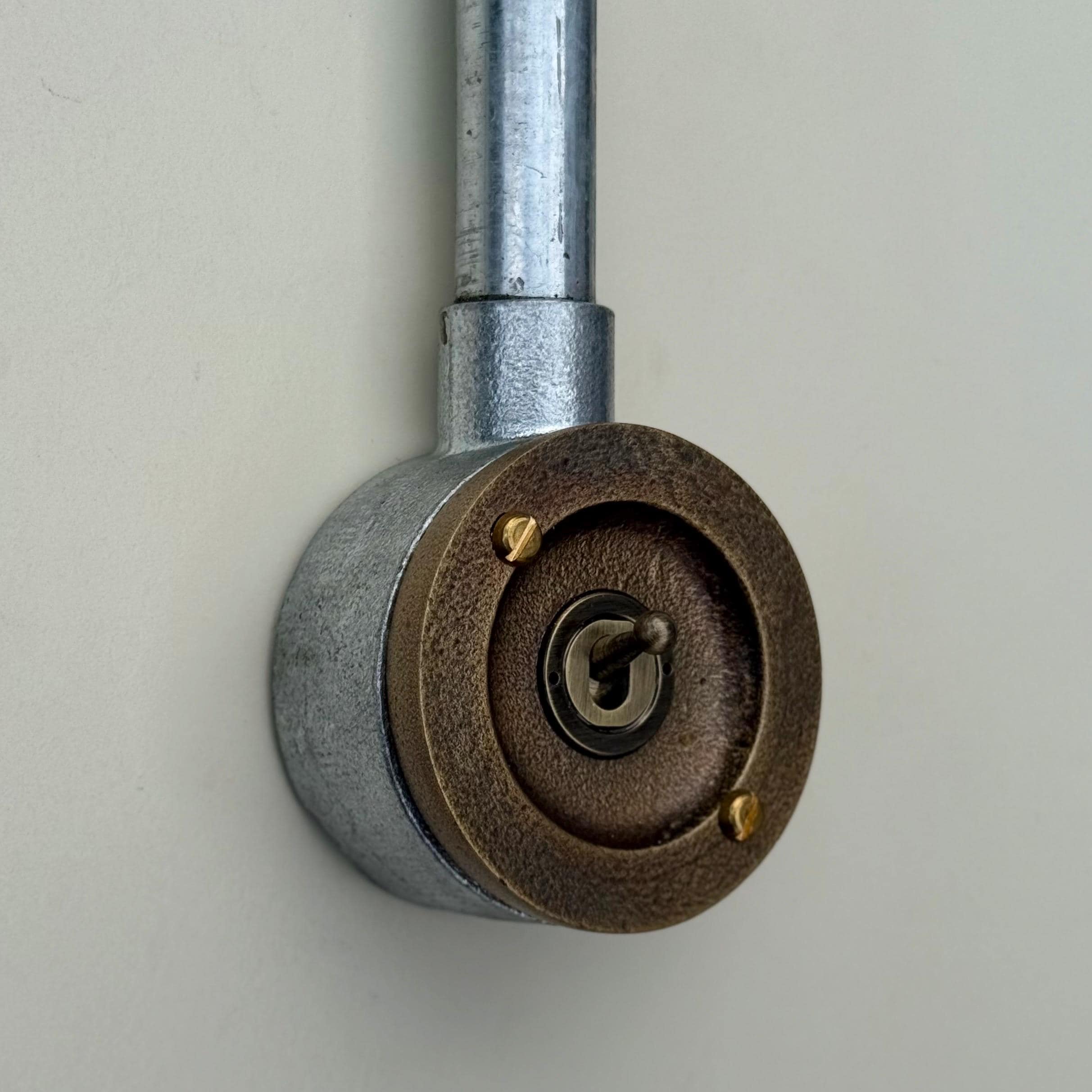 Single Gang Bronze Conduit Metal Light Switch Industrial 2 Way