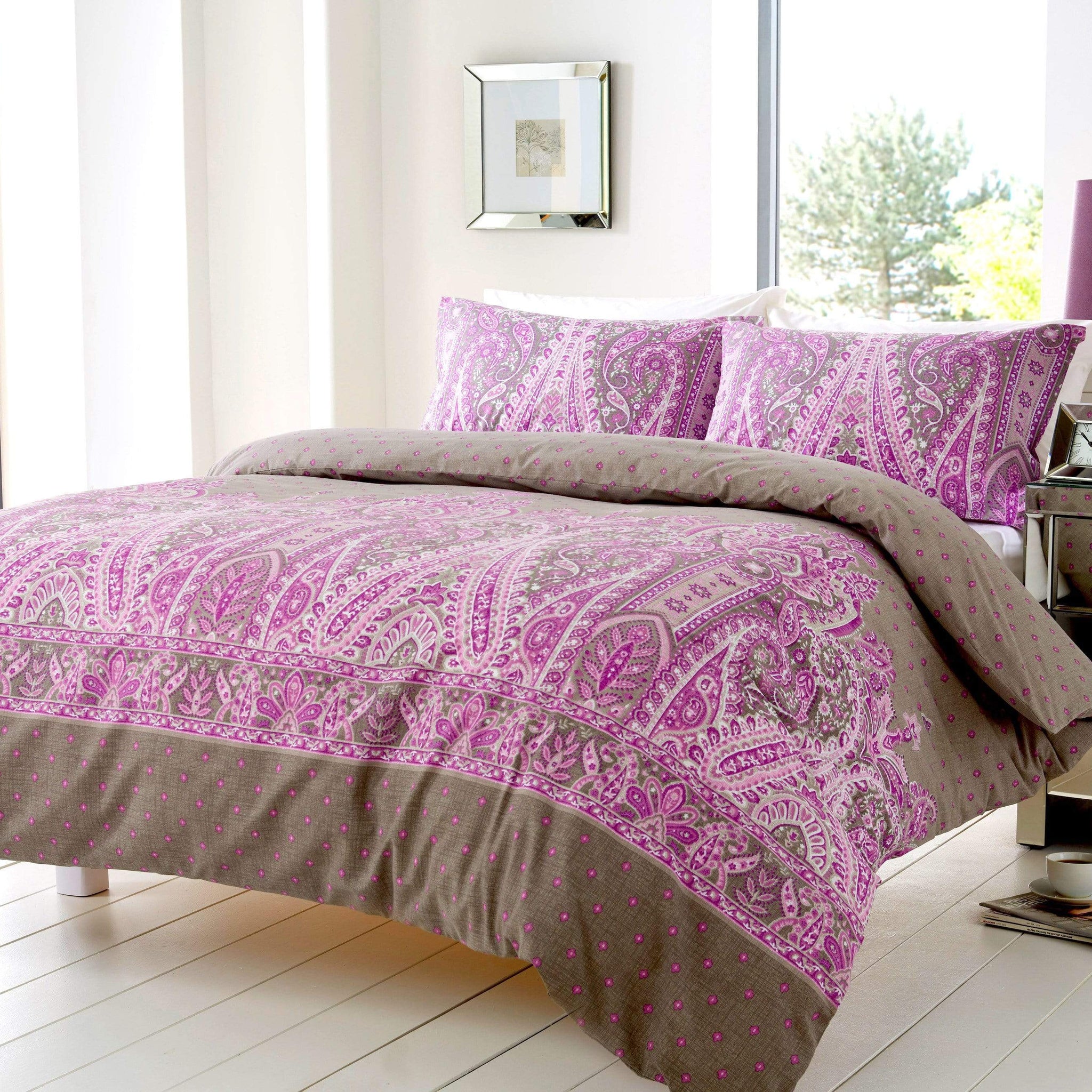 Kensington Luxury Paisley Design Cotton Rich Duvet Set Double King Sizes Bold Colours Elegant Bedroom Décor Comfortable Sleep Essentials by OLIVIA ROCCO