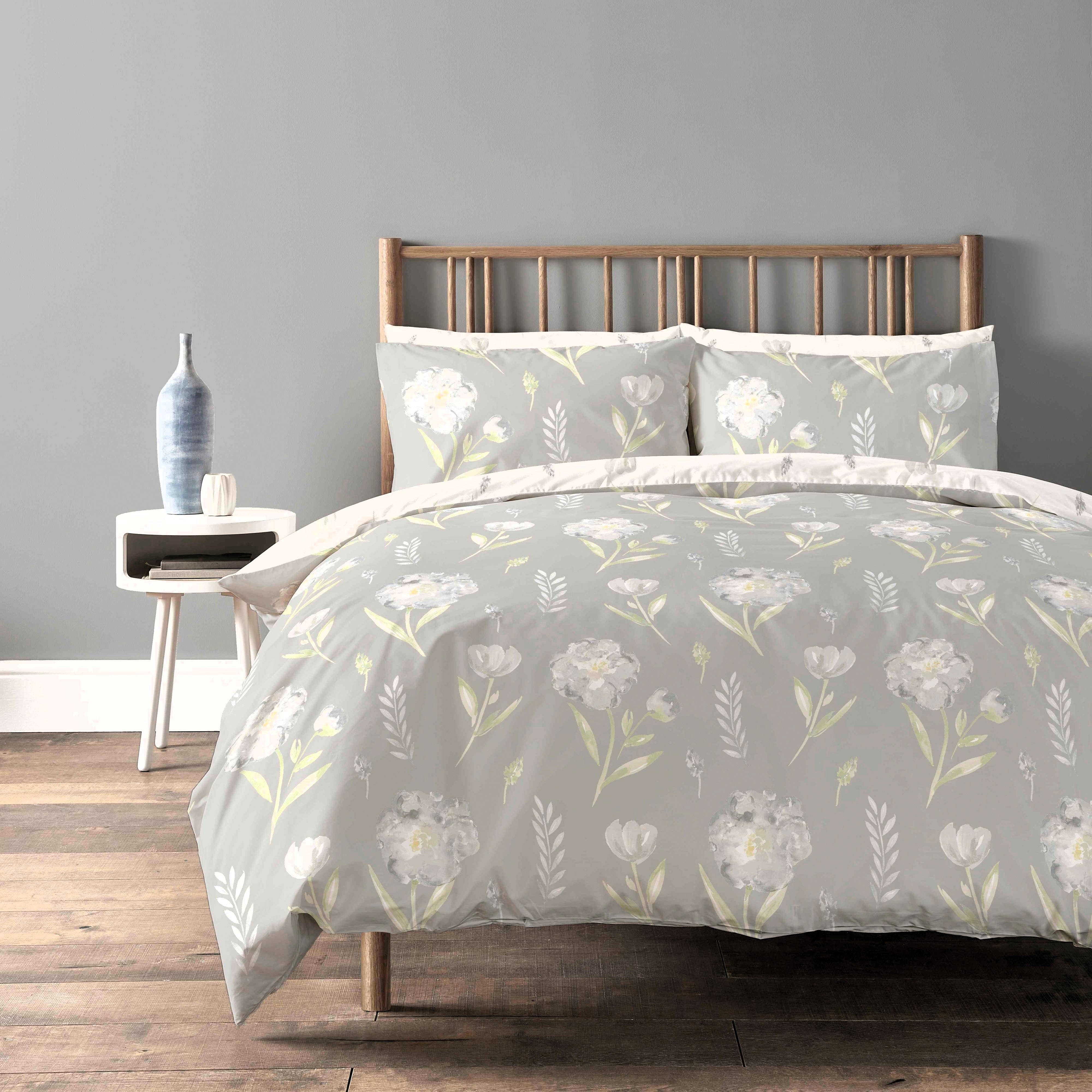 OLIVIA ROCCO Luxury Super Soft Cotton Rich Duvet Sets Easycare Comfortable Bedding Includes Duvet Cover & Pillowcases in Single Double King Size