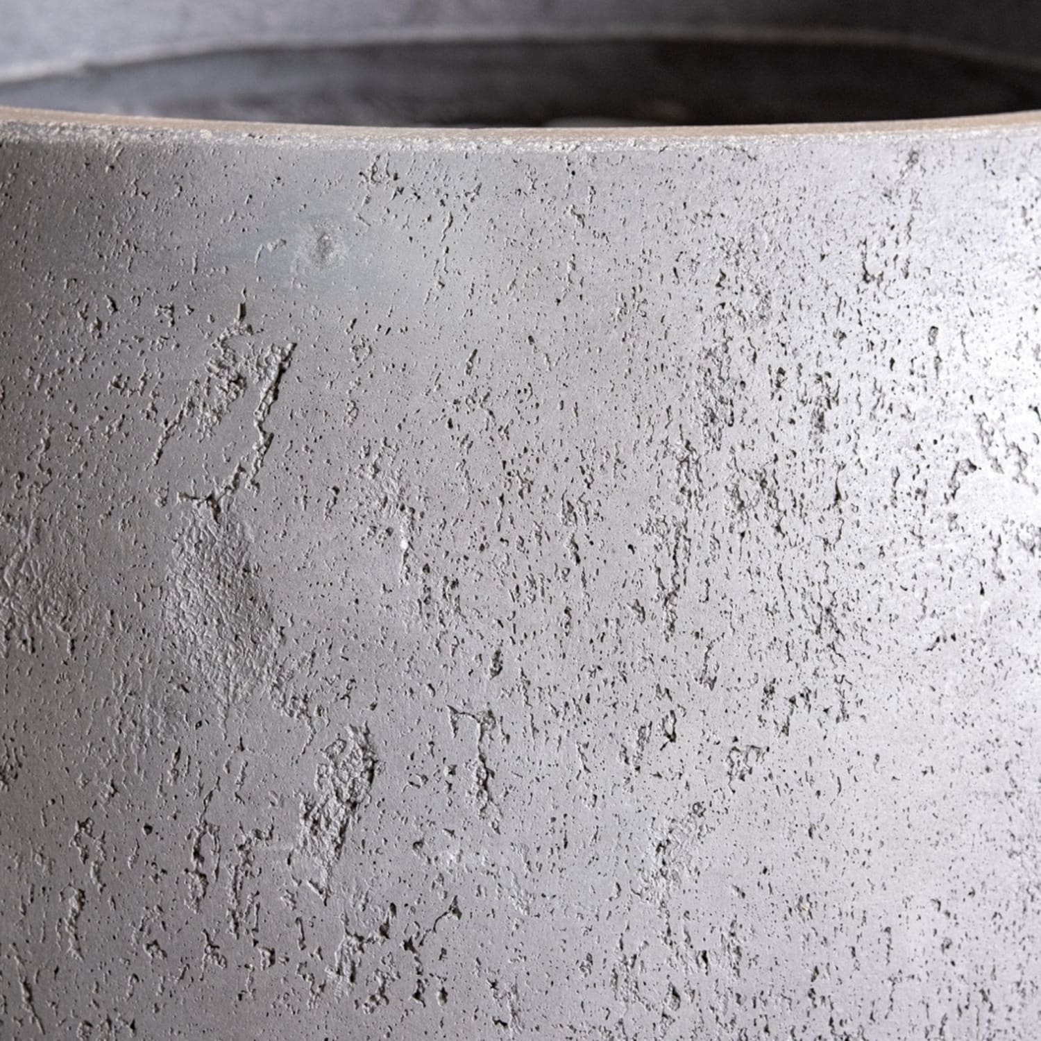 Orbello | Onyx Dusk – 35cm Medium Concrete Sphere Planter – 25L Round Plant Pot