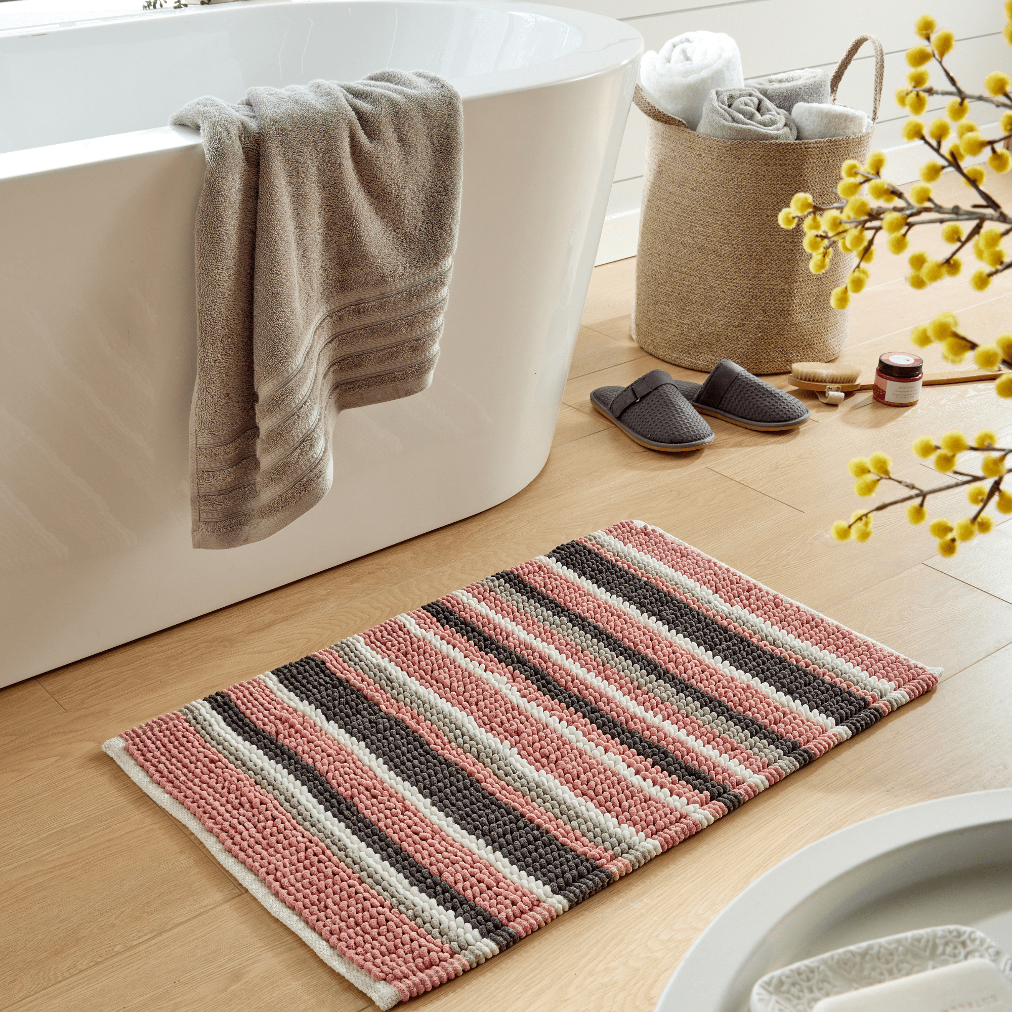 Padstow Super Soft Absorbent Stripe Bathmat 50 x 80 cm Quick-Drying Anti-Slip Durable Bathroom Accessory by OLIVIA ROCCO