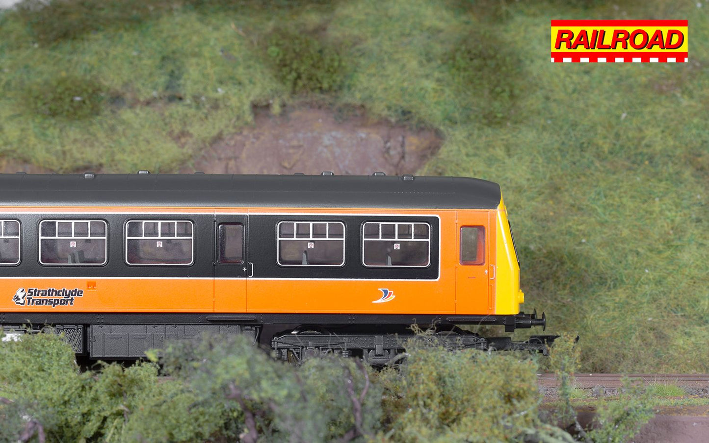 Hornby R30172 RailRoad Strathclyde PTE, Class 101 DMU, 101695 Diesel Locomotive - Era 8