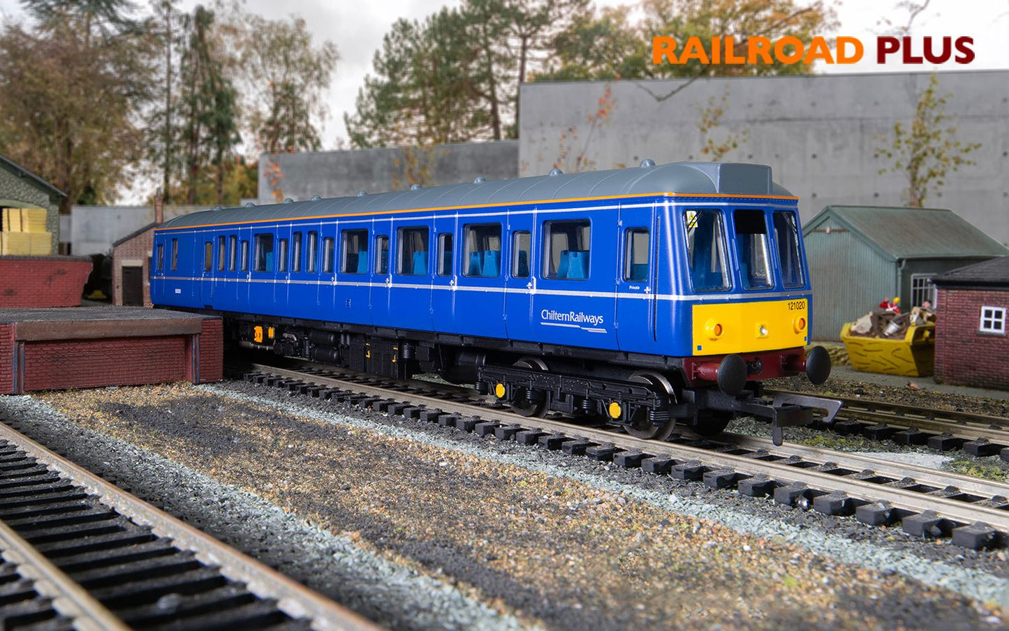 Hornby R30193 Railroad Plus Chiltern Railways, Class 121 'Bubble Car', Bo-Bo, 121020 Diesel Locomotive - Era 9
