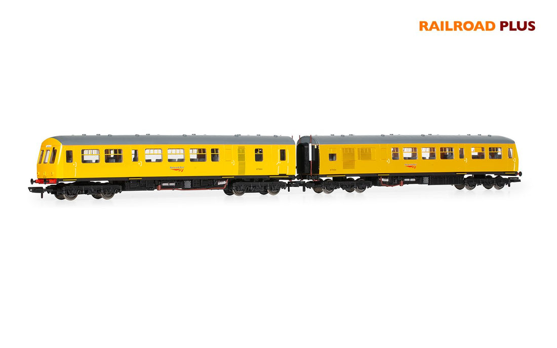 Hornby R30195 RailRoad Plus Network Rail, Class 960, Bo-Bo, 901002 'Iris 2' Diesel Locomotive - Era 8
