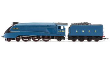 Hornby R3371 RailRoad LNER, A4 Class, 4-6-2, 4468 ‘Mallard’ Steam Locomotive - Era 3