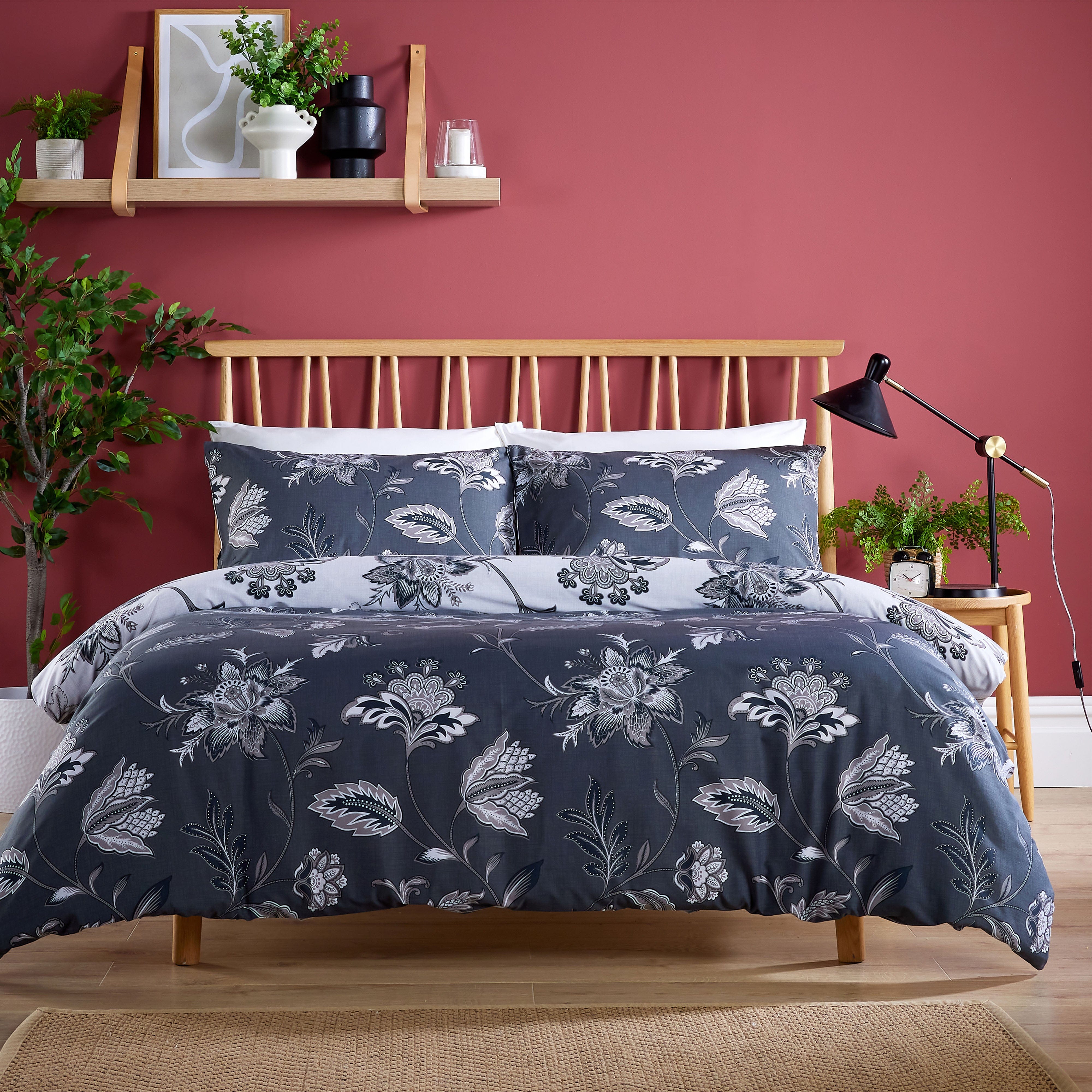 Shimla Duvet Cover Set Easy Care Quilt Covers with Pillowcases Super Soft Reversible Bedding Bed Linen Sets by OLIVIA ROCCO